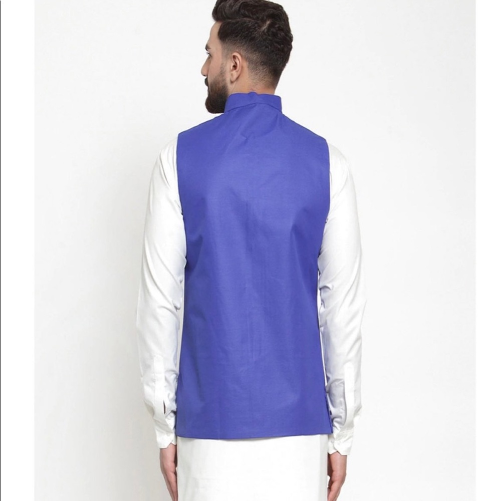 Jompers Men solid nehru jacket - Picture 3 of 9